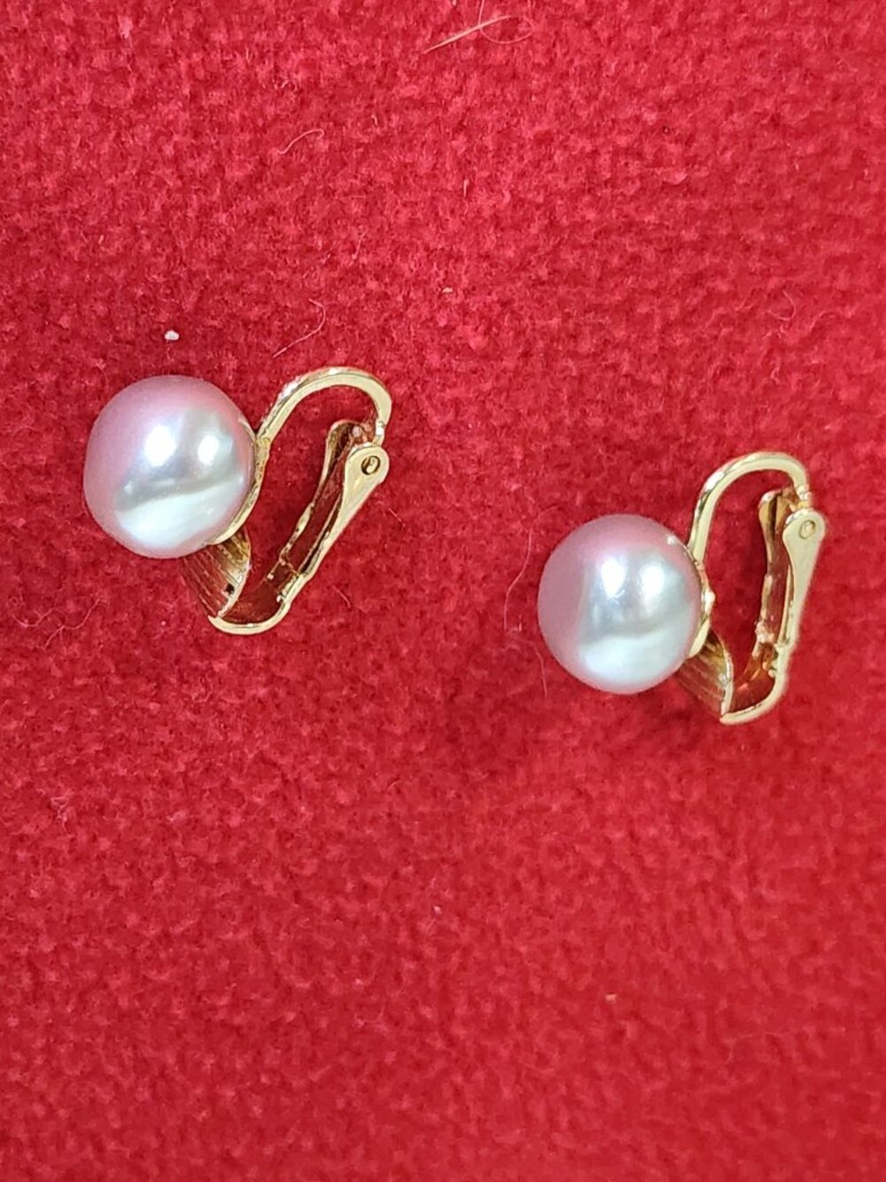 Avon Classic Baroque Grey Silver Faux Pearl Gold Tone Vintage Clip on Earrings